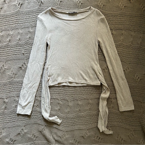 Zara Cream Ribbed Knit Top - Picture 3 of 4